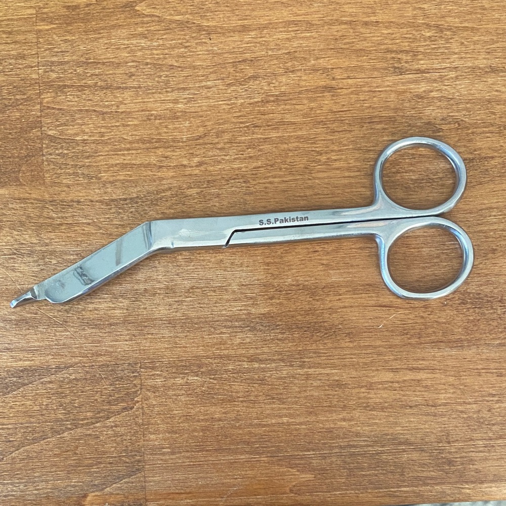 S.S. Pakistan shears/ bandage scissors